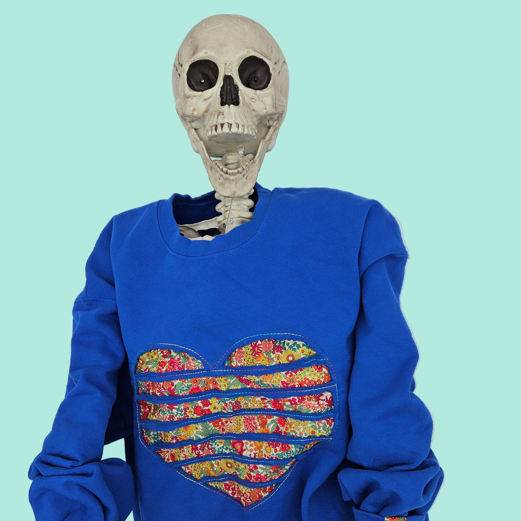 Sweatshirt - Size Medium